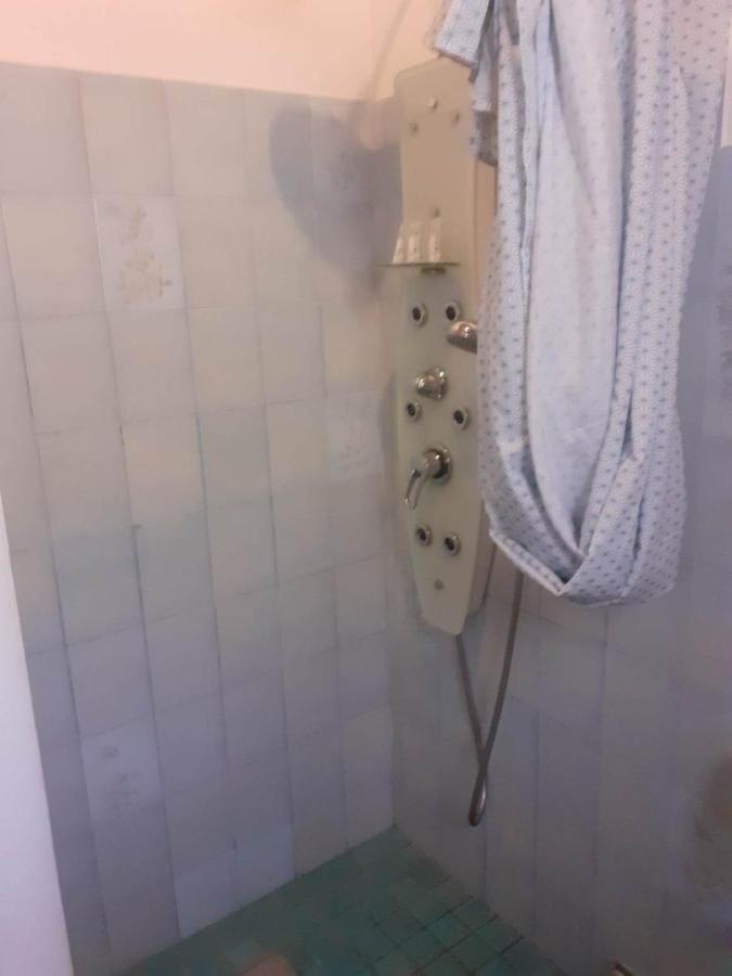 לצ'י Petite Maison מראה חיצוני תמונה