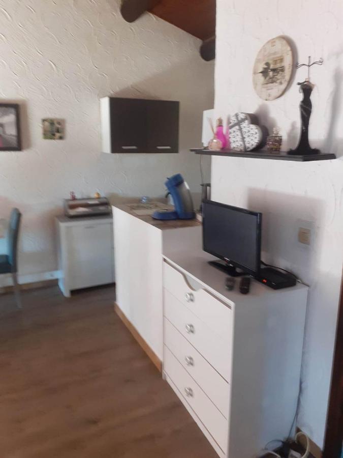 לצ'י Petite Maison מראה חיצוני תמונה