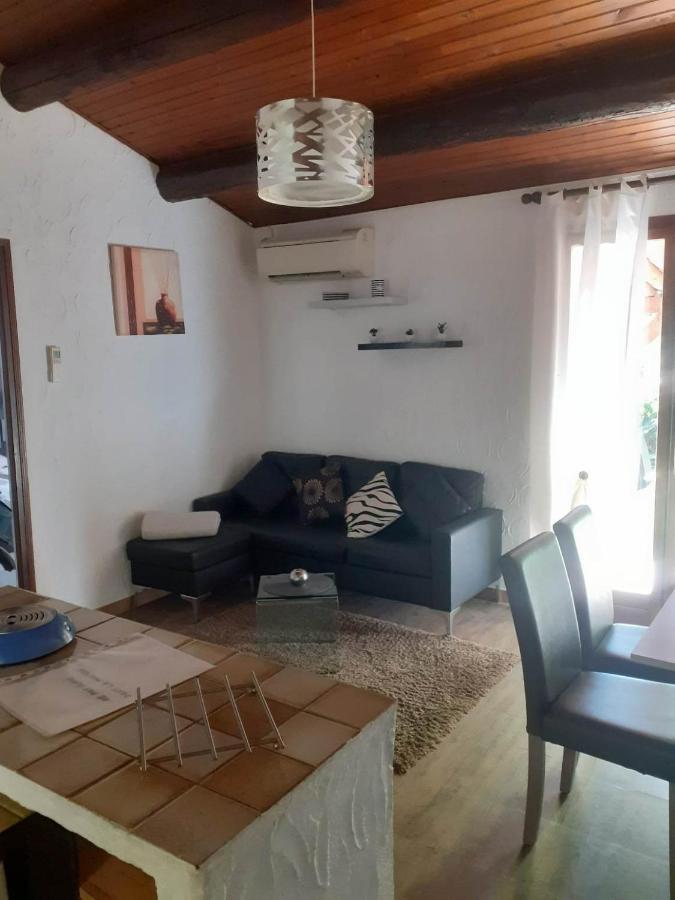 לצ'י Petite Maison מראה חיצוני תמונה
